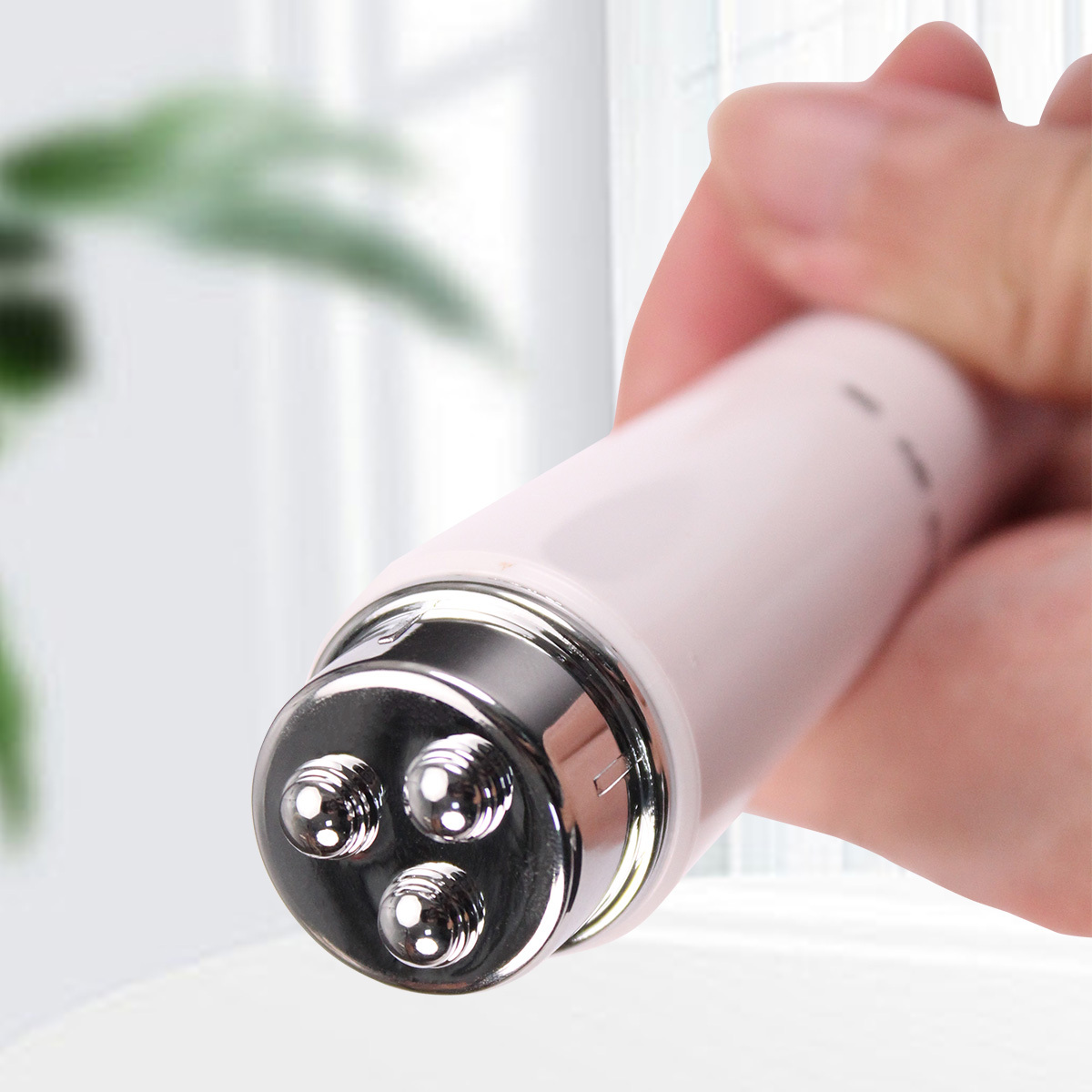 Masažer za oči/lice, olakšava crne kuke, otklanja vrećice pod očima, umiruje koži lica, prenosiv, rođendanski ili božićni poklon za prijatelje, dolazi sa četiri različita glava za masažu