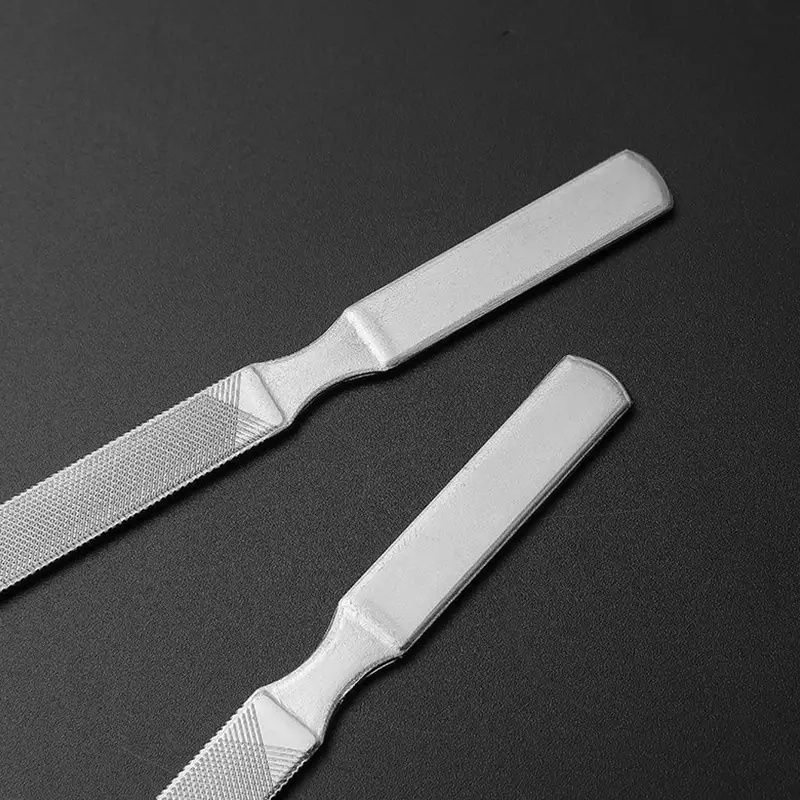 Profesionalna dvostrana turpija od nehrđajućeg čelika - Bez formaldehida, bez mirisa, pogodna za salon i kućnu upotrebu - Izdržljiva za manikir/pedikir/uklanjanje, za kožu (bez agresivnih hemikalija)