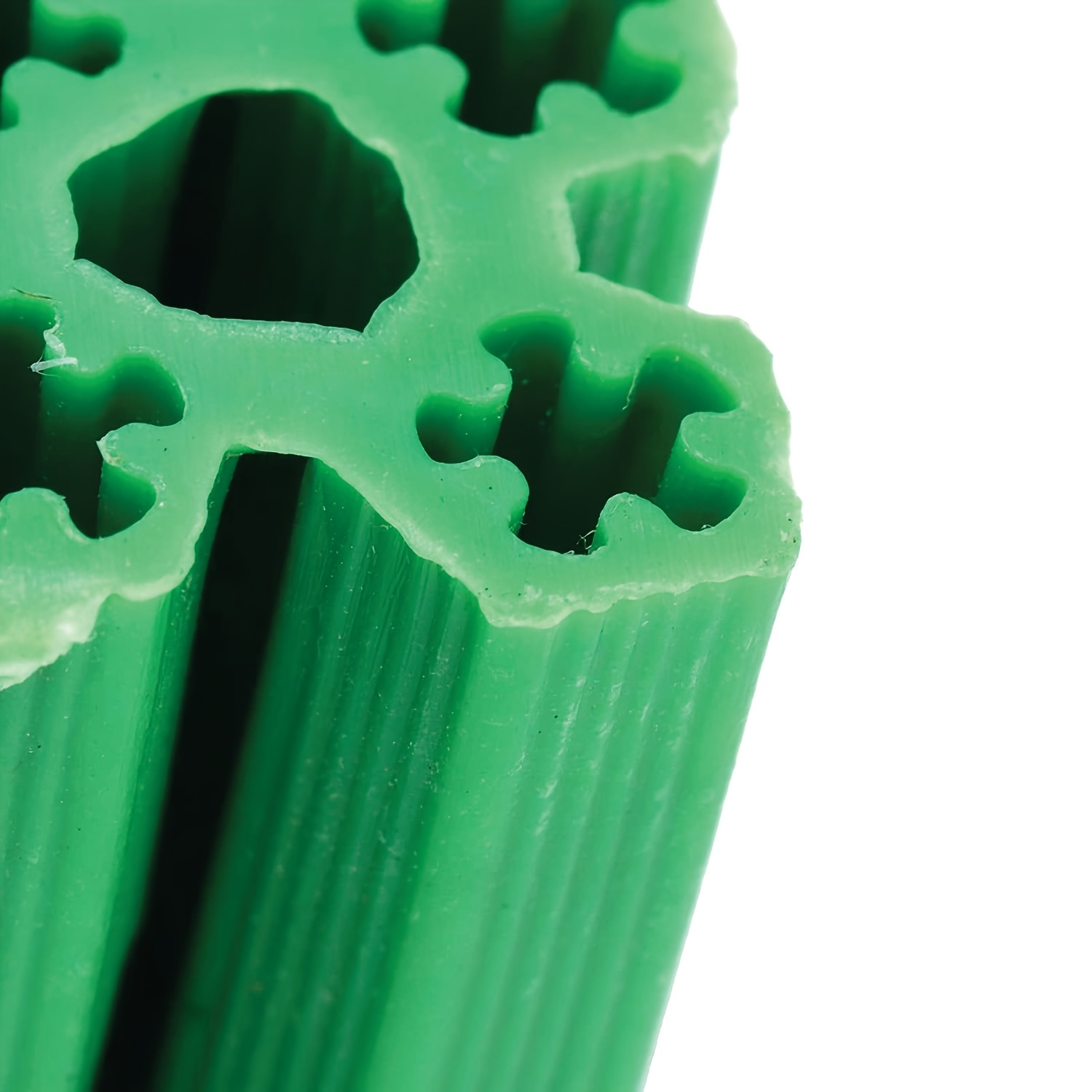 M8 Zelene Plastične Ekspanzioni Cevi u Pakovanjima od 50, 100 ili 150, Dizajnirane da Budu Izdržljive, Otporne na Habanje i Pogodne za Različite Vremenske Uslove. Ovi Cilindrični Zidni Ankeri su Savršeni za Unutrašnju i Spoljašnju Dekoraciju Doma.