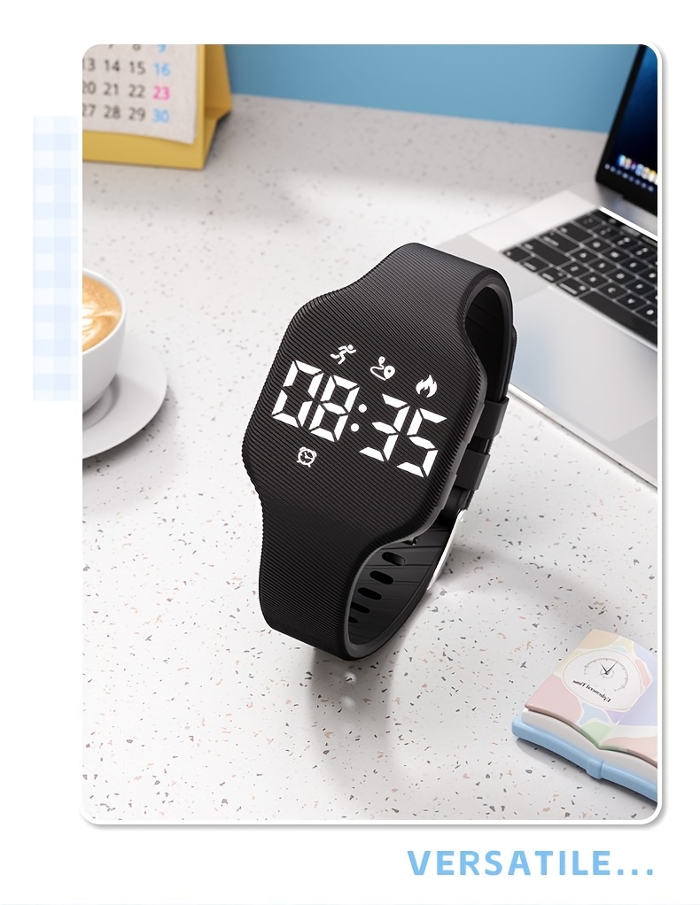 Najnoviji kvadratni multifunkcionalni sportski sat 2026, lagani dizajn, produženi vek baterije, USB punjenje, brojač koraka, vibracioni alarm, praćenje kalorija, merenje udaljenosti, idealan za outdoor sportove i biciklizam