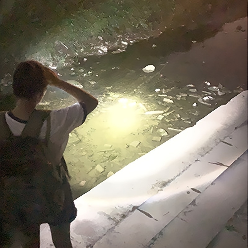 7 LED Čeona Lampica sa USB Punjenjem | Jaka Svetlost za Ribolov i Aktivnosti na Otvorenom, Mat ABS, Hidrofobna Tkanina, USB Punjenje, Marka MACROCOSM