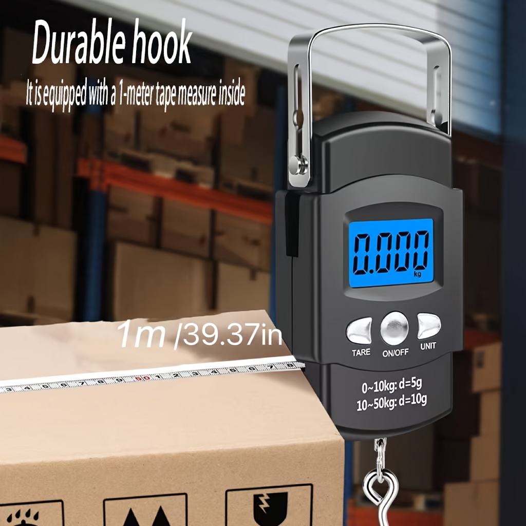 Prenosiva digitalna vaga sa kapacitetom od 110 funti ili 50 kilograma, precizno merenje do 0,1 funte. Uključuje LCD displej sa pozadinskim osvetljenjem, funkciju tare i dolazi sa metrom od 1 metar, idealna za merenje prtljaga, tereta ili riba