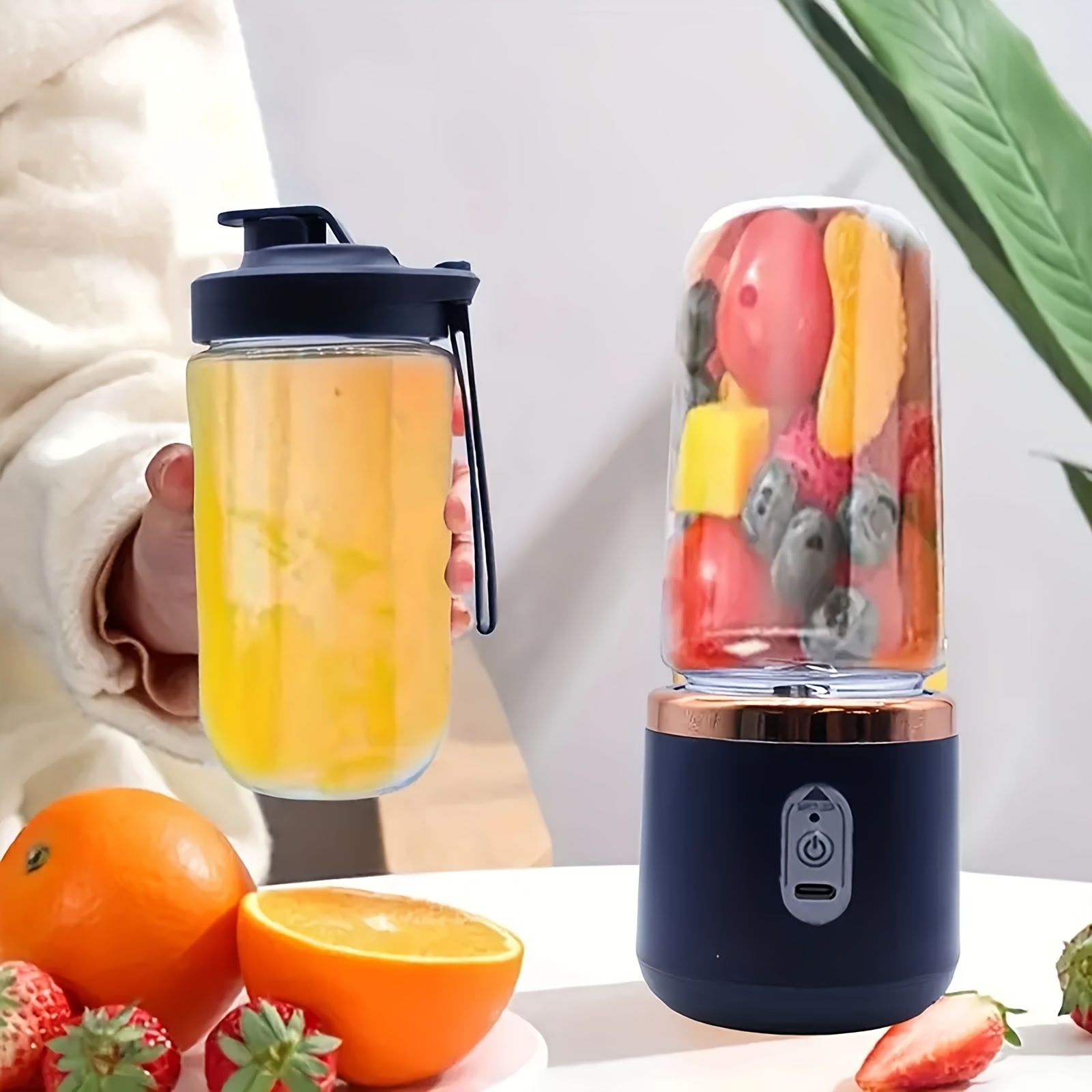 Prenosiva Mini Čaša za Blender sa Sistemom od 6 Sečiva & Zaključavanje | Aparat za Instant Smoothie sa Dve Čaše, Rad Jednim Dodirom, Punjenje, Izdržljiv Plastični/Metalni Dizajn, Sigurnosna Brava - Blender