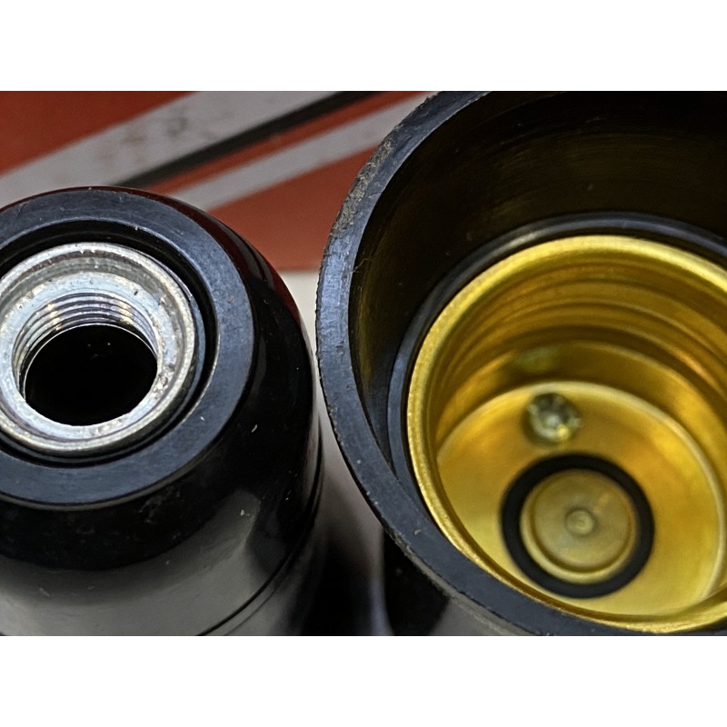 Crni Bakelitni E27 Navojni Držač za Sijalicu, Utičnica Otporna na Plamen i Izolovana, Izdržljivi Dodatak za Kućnu Rasvjetu