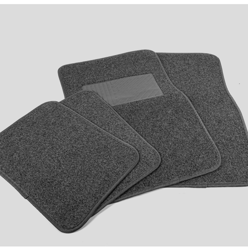 4 komada sive ili crne univerzalne podloge za auto, veštačka sisal tkanina, neklizajuće podloge pogodne za crne/braon/crvene enterijere, elegantan jednobojni dizajn, efikasno dekorira i skuplja dlake kako bi enterijer bio čist, lako se peru