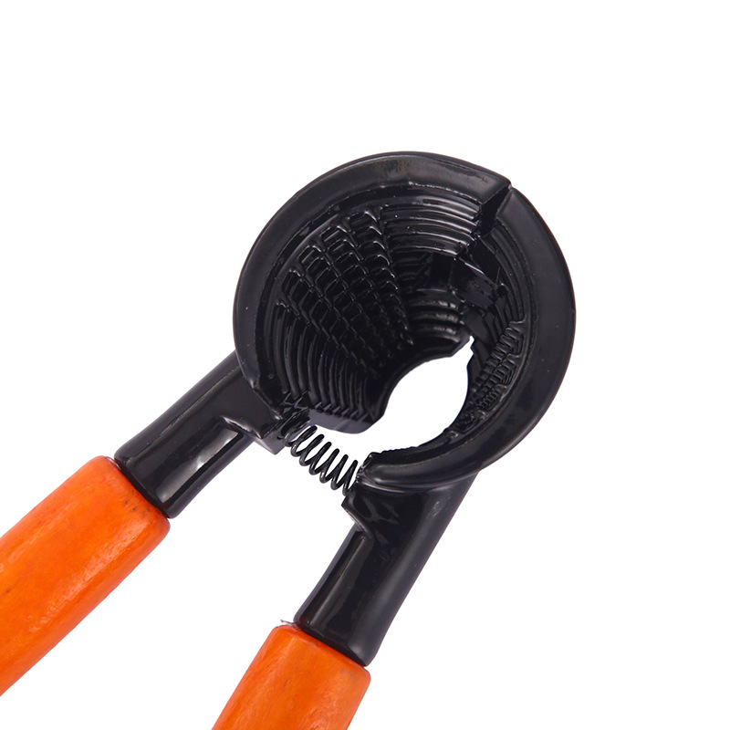 Teška više namenski šljiva i legura aluminijuma klip za orah sa levkom & otvaračem flasa - neklizajući lomilica matičnih plodova (orasi, bademi), leštine – kompaktni uređaj idealan kampovanju ili igranje na pikniku