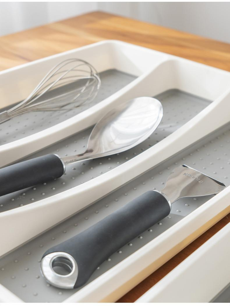 Zidni organizator za kuhinjski pribor sa pregradama za blokove i pribor - Izdržljiv ABS beli i drveni izgled (Montaža bez alata) - Štedi prostor, fioka/traka za noževe, viljuške, kašike, špatule, mutilice