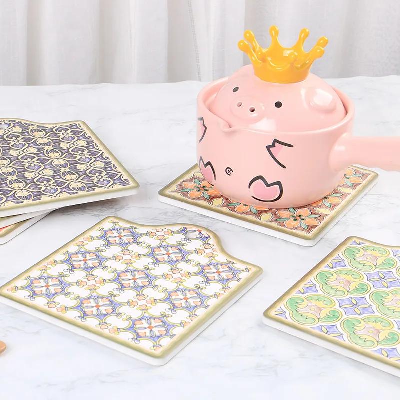 Toplotno otporna keramička podmetača za lonce, kompatibilna za štednjak i epoksidne stolove, debela toplotno otporna zaštita za lonce, tave i vruća jela (1cm)