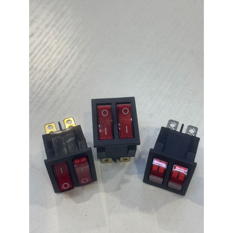 Prekidači u obliku broda često koriste pot prekidače sa svetlima i podiznim pločama