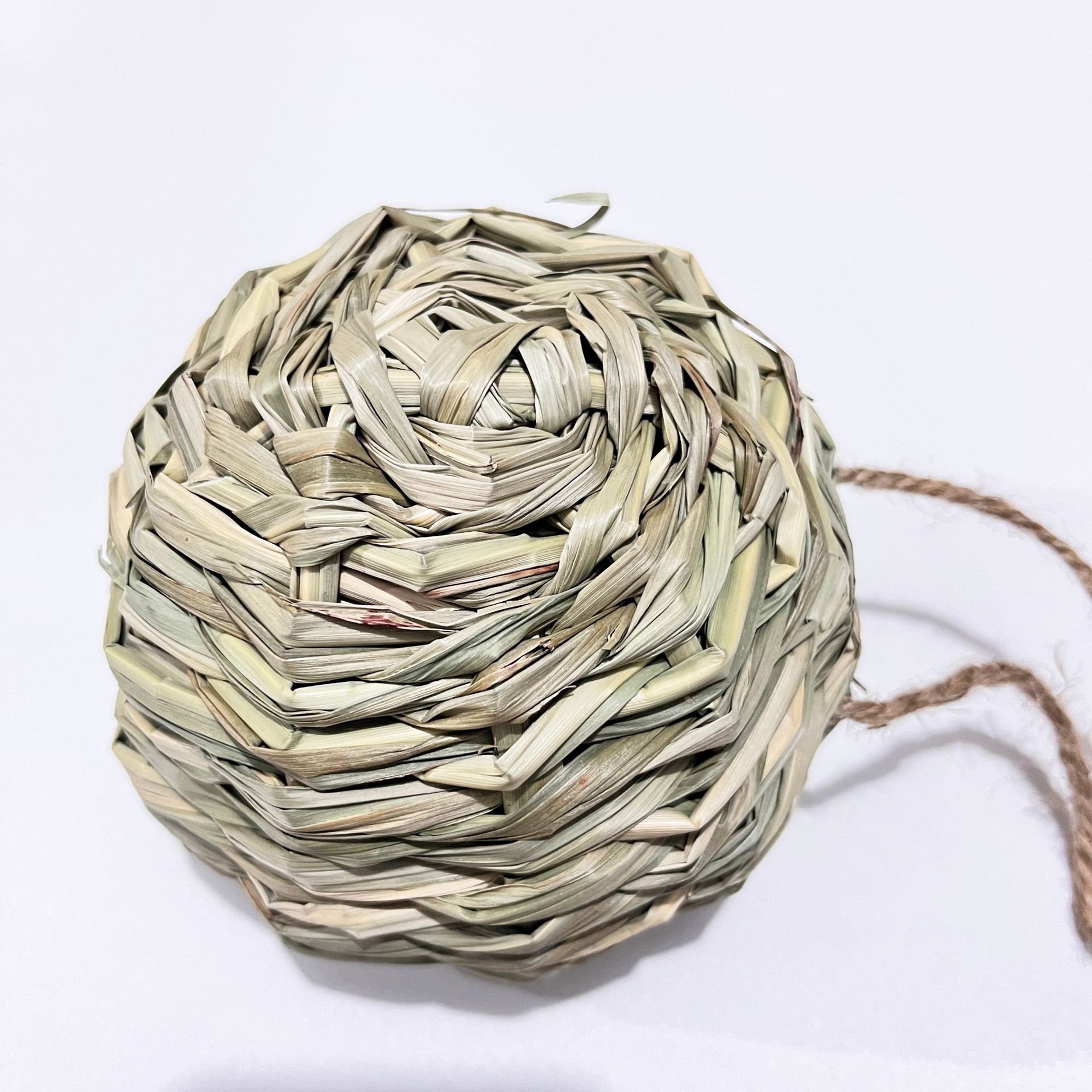 Ručno rađeno pleteno olo gnezdo za papagaje | Topla kućica za ptice za dekoraciju vrta sa prirodnom pletenicom od trave