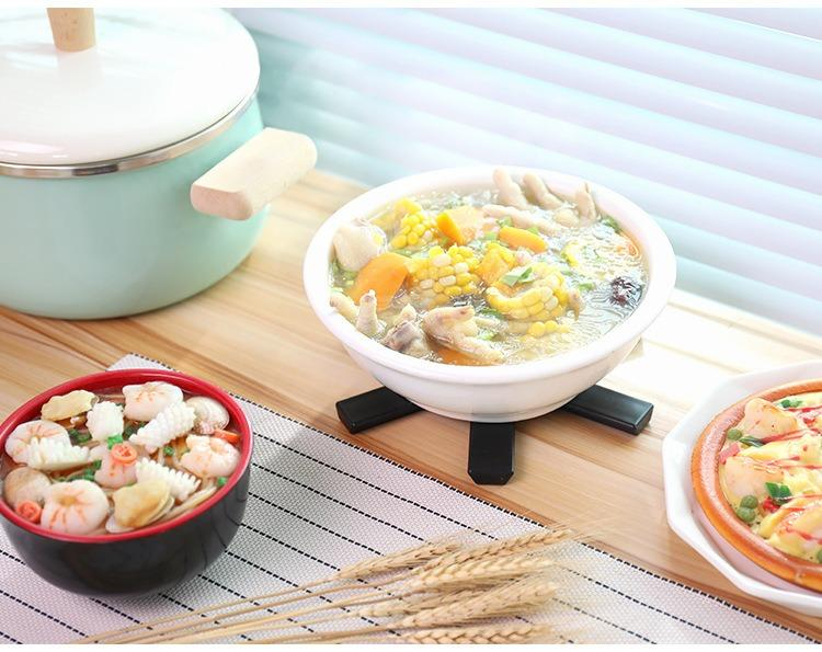 Sklopivi Set Podloga za Kuhinju: Kreativna Podloga za Toplotnu Izolaciju, Plastični Držač za Šerpe, Podloga za Zdelice i Tanjire za Sto | Izdržljiva i Praktična za Upotrebu na Stolu