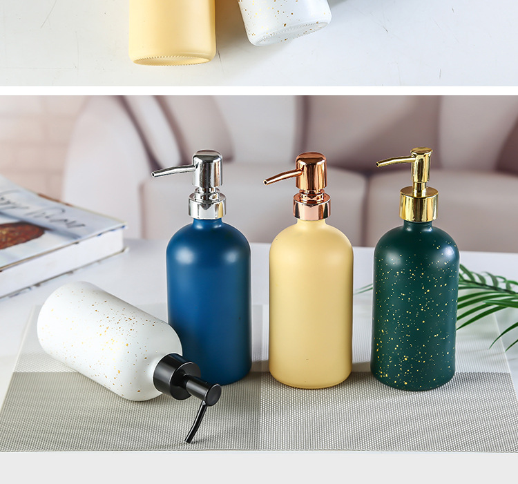 Prazna staklena boca dizajnirana da izgleda kao porcelan, pogodna za penu za dezinfekciju ruku, šampon za kupatilo ili gel za tuširanje, sa dozatorom na pritisak