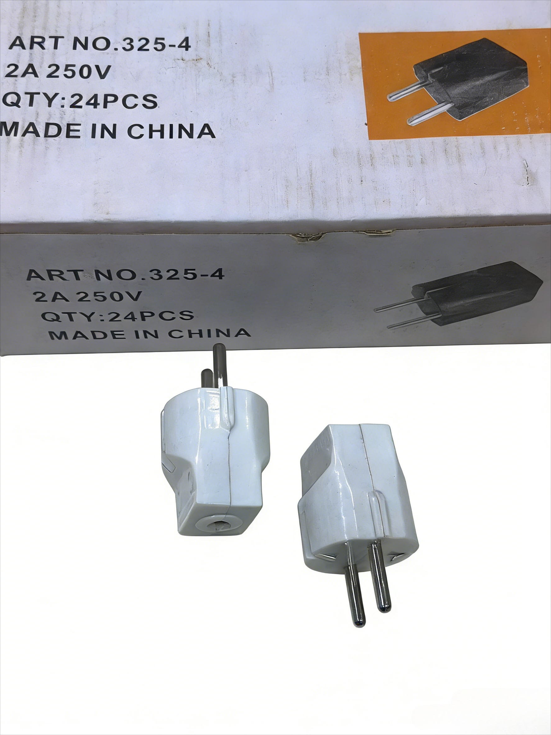 EU adapter sa 2 pina, beli prenosivi putni konvertor za električne uređaje