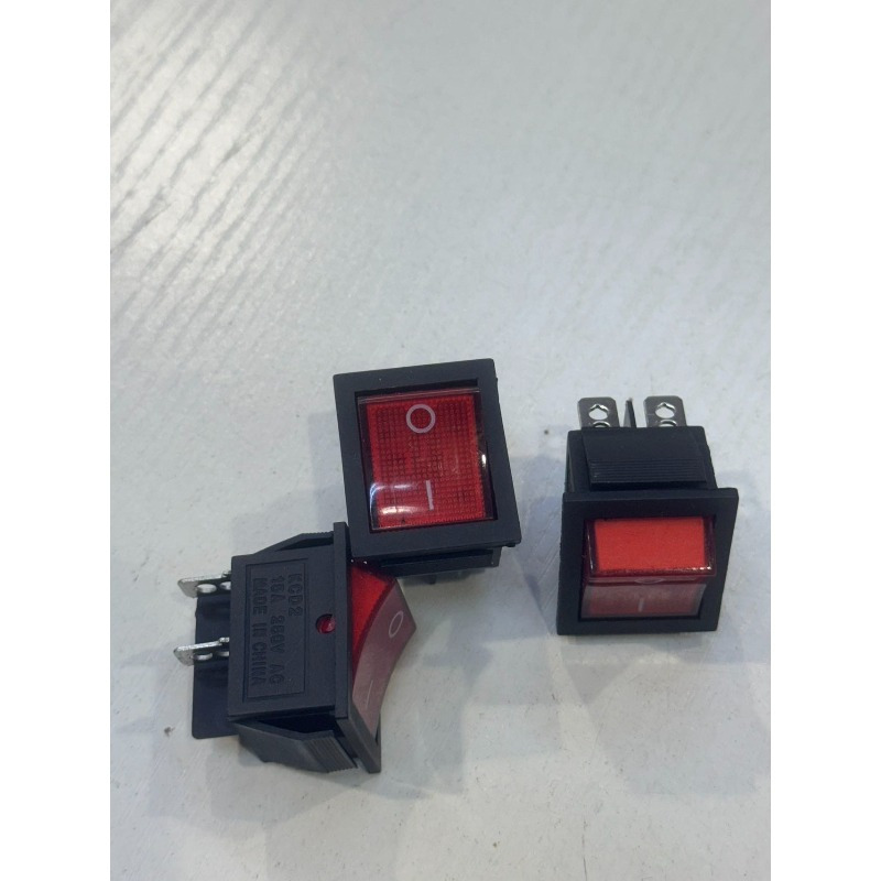 Prekidači u obliku broda često koriste pot prekidače sa svetlima i podiznim pločama