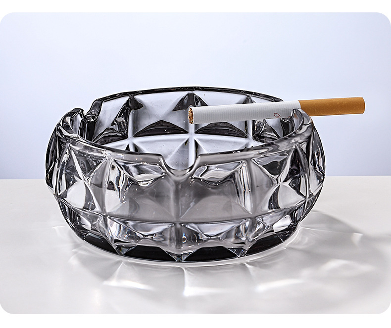 Luksuzna Moderna Pepeljara - Zadebljani Izdržljivi Dizajn Poput Stakla sa Poklopcem sa Zlatnim Rubom & Osnovom Otpornom na Prosipanje, Elegantna Providna Zlatna - Idealna za Kuću, Hotel, KTV, Kancelariju, Bar - Izdržljivi Držač za Cigarete & Cigare, Površina Otporna na Grebanje