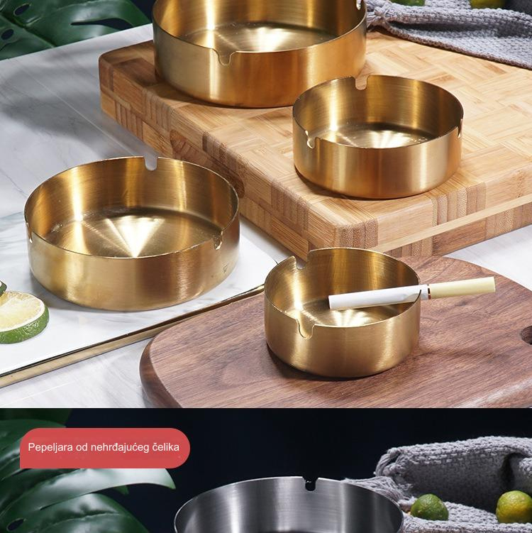 Teška vetrootporna pepeljara od nehrđajućeg čelika - sa držačem za cigarete i cigare, debela za otpornost na vetar, izdržljiva (model nije specificiran)