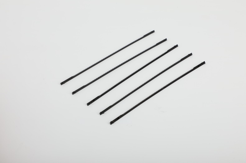 Višenamenski set čeličnih okvira za testere za kućnu upotrebu, mini čelične testere, ručno sečenje, linijsko sečenje, set đavolje testere, Zadaci za ručno sečenje,Višenamenski set testera,Prenosivi sistem za sečenje,Utilitaristička estetika,Precizno isečene oštrice,Izdržljiv mehanizam za sečenje