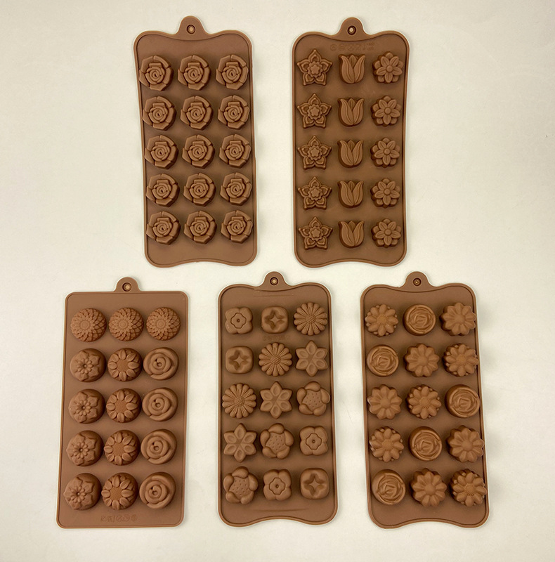 Kalupi u obliku dugmeta za pravljenje kolača i čokolade