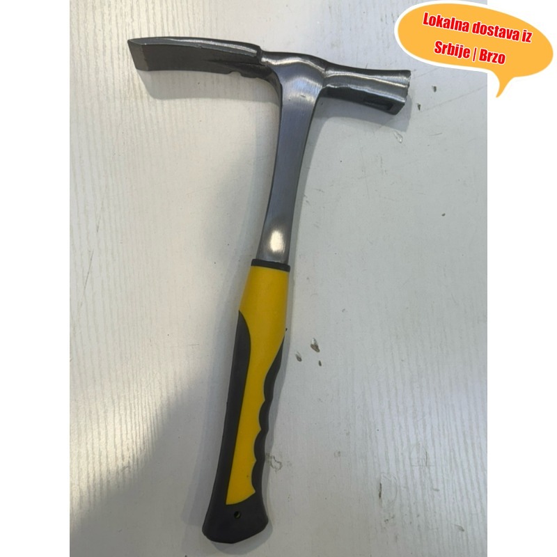 Višenamenska kovana motika i čekić za baštovanstvo i uređenje pejzaža, dizajnirana za kopanje i lomljenje kamena, sa neklizajućom drškom