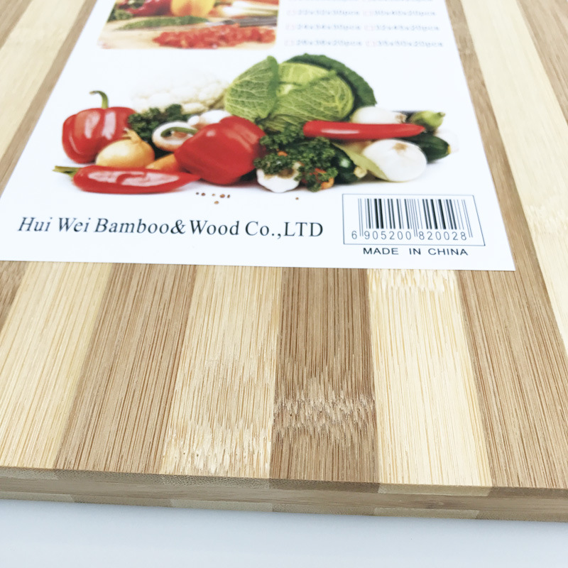 Drvene daske za sečenje dimenzija 30*20cm, 36*26cm ili 40*30cm su savršene za upotrebu u kuhinji, idealne za pripremu mesa, sira, hleba, povrća i voća, što ih čini odličnim za kućne i studentske kuhinje.