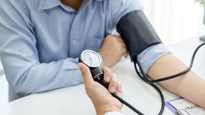 Aparat za pritisak sa manometrom i stetoskopom - Slika 4