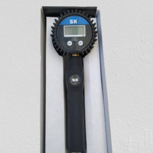 Digitalni pneumatski pištolj za duvanje guma