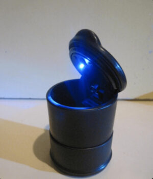 LED Osvetljena Pepeljara za auto/kancelariju/plažu/dom – 2 komada