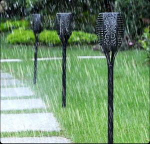 Solarne baštenske baklje male