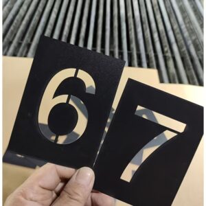 Set od 10 pravougaonih gvozdenih kalupa za brojeve od 0 do 9