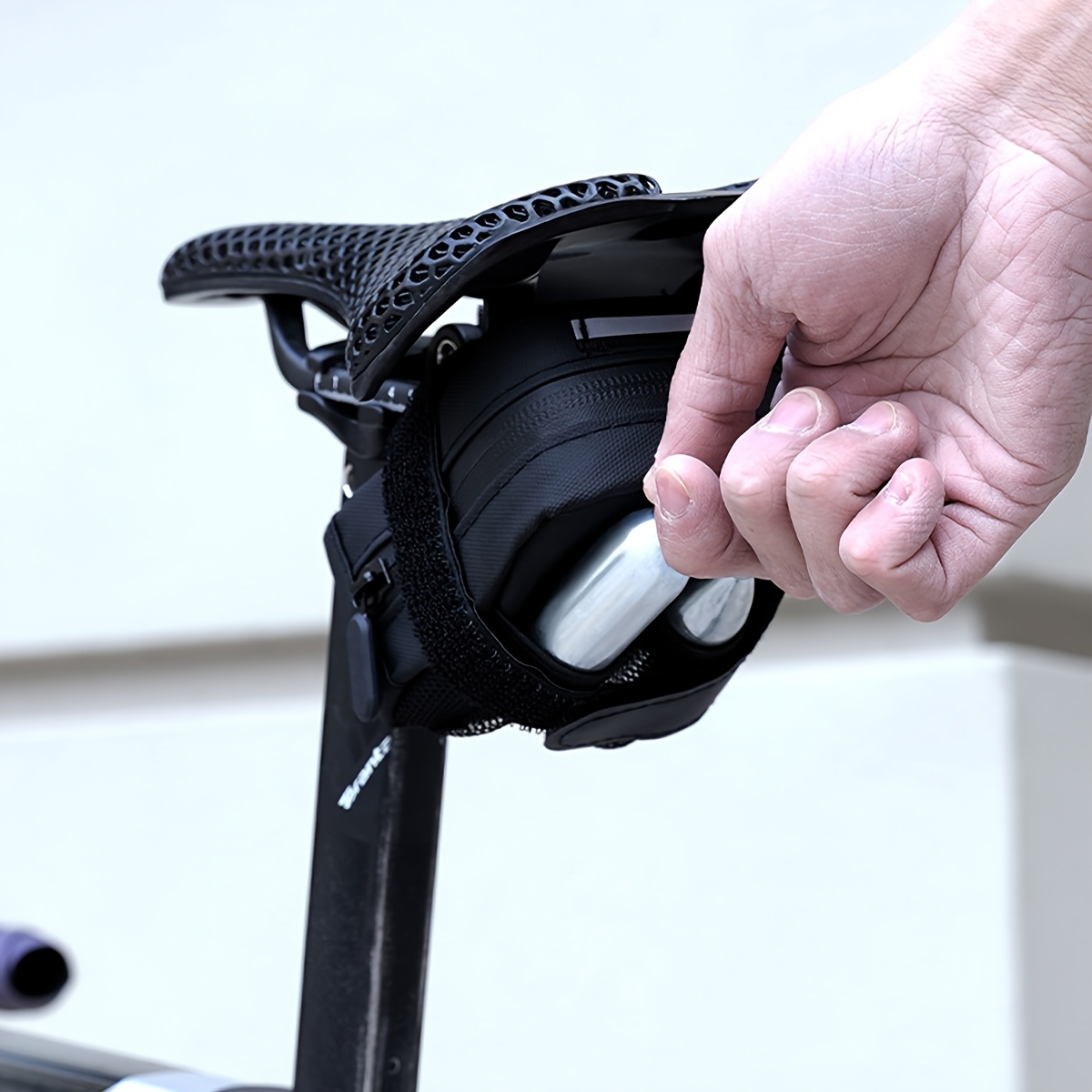 Torba za biciklističko sedlo (7.62cm X 11.43cm X 5.08cm) - Slika 8