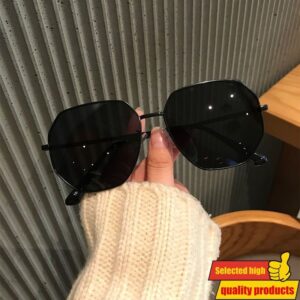 Poligonalne suncane naocare za zene UV zastita