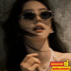 Visokokvalitetne mačkaste modne naočare za žene, koje čine lice manjim i štite od UV zraka