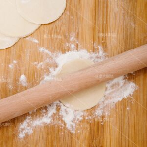 Drveni valjak za pecivo nelepljiva povrsina za testo