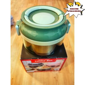 Fenomenalna ponuda! Ova termoizolovana kutija za ručak od nerđajućeg čelika ima ručku za nošenje i savršena je za studente, idealna za putovanje na posao i upotrebu u školi.