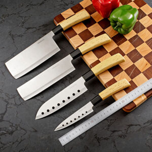 Set od 4 komada kuhinjskih noževa od nerđajućeg čelika, oštri i izdržljivi, kućni kuhinjski nož, oštrica sa izbušenim kružnim rupama, drvena drška za nož za voće i povrće