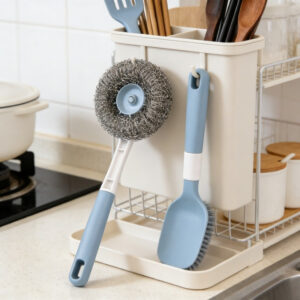 Izdržljiva četka za čišćenje od nerđajućeg čelika sa drškom | Idealna za kuhinju, kupatilo i spoljašnje čišćenje, moćno sredstvo za odmašćivanje