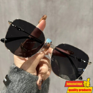 Nove ženske ultra-lagane predimenzionirane naočare sa zlatnim okvirom i dioptrijskim sočivima | Pogodne za velika lica, zaštita od sunca, moderan braon ton, ležeran stil