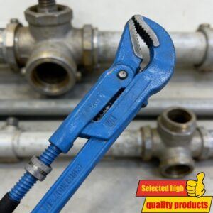 Podesivi ključ za cevi sa neklizajućom ručkom za popravke vodovoda