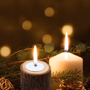 Vintage Rustikalni Drveni Držač za Sveće za Venčanja – Drveni Stoni Ukras sa stubastom ili lojnom svećom, za Venčani Luk, oltar ili dekoraciju za prijem, Kompatibilan sa stolom