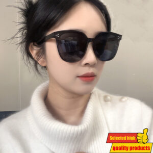 Naočare Muške Naočare Ženske Vrhunske Jednodijelne Tro-Točkaste Crne Ulične Modne Naočare za Zaštitu od Sunca