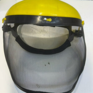 OSHA sertifikovana šumarska kaciga sa žičanom mrežastim vizirima – Visoko vidljiva zuta sigurnosna tvrda kapica otporna na udarce, prozračni zaštitnik lice od mesh materijala i sistem bezbednih traka pogodneće sečenju travnjakova, ivešenje grmlja obrezivanjem drveca ochranu pri radovanji motornom testera & mašeče masine u grmljavini