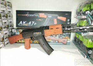 AK 47 puska sa svetlecim i zvucnim efektima