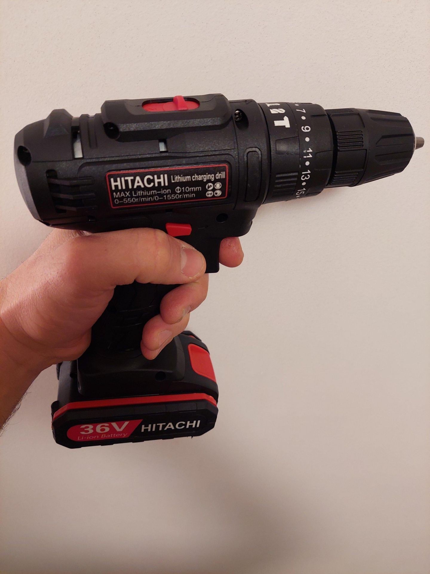 Aku srafilica busilica Hitachi 36v i 2 baterije u koferu