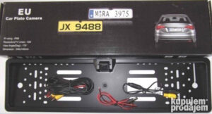 Auto rikverc kamera sa nosacem tablica Kamera tablice