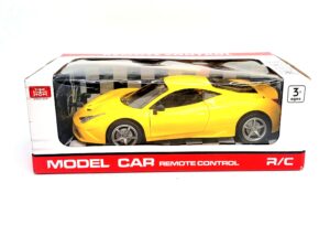 Automobil na daljinski zuti