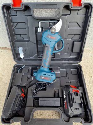 BOSCH Aku Makaze za Rezanje Voca 88V sa Dve Baterije