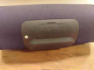 Bluetooth JBL Boombox zvucnik 30cm 20W FM SD USB Powerbank Bluetooth JBL Boombox zvucnik 30cm 20W FM SD USB Powerbank