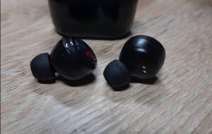 Bluetooth slusalice sa powerbankom Bluetooth slusalice sa powerbankom
