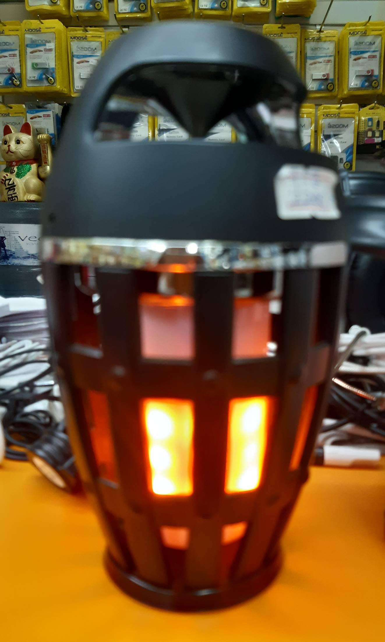 Bluetooth zvucnik lampa sa imitacijom plamena Bluetooth zvucnik lampa sa imitacijom plamena - Slika 8