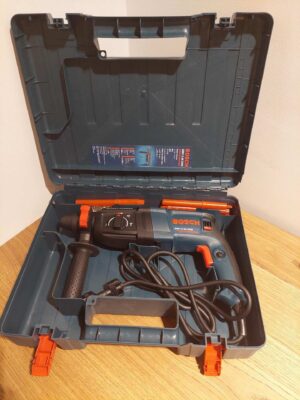 Busilica za beton drvo metal Bosch GBH 2 26 Hilti cekic Busilica za beton drvo metal Bosch GBH 2 26 Hilti cekic